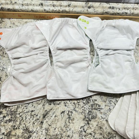 Wegreeco Cloth Diapers 6 Diapers 6 Inserts - Picture 13 of 13